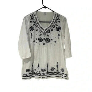 Chic Collection White Embroidered Top Cotton Medium Boho Beachy Casual Artsy